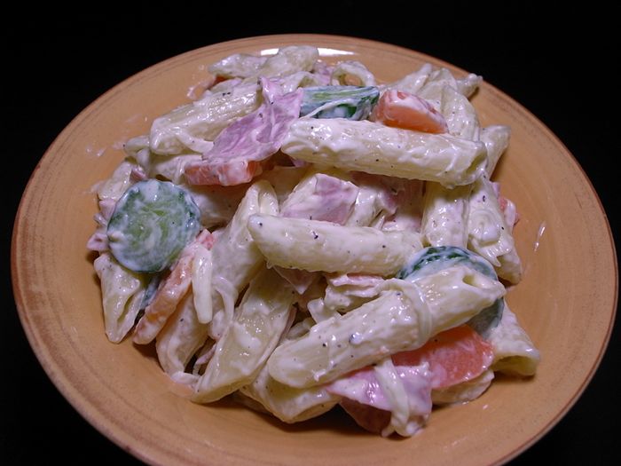 R0033351_macaroni_salada