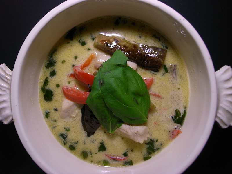 R0038190_Green curry