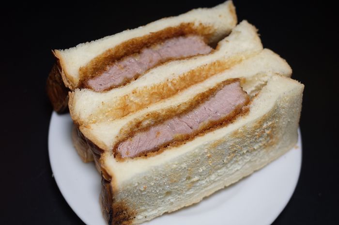 R0047681_pork-cutlet sandwich