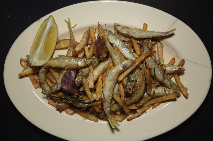 R0055854_Fried smelts and patatos with rosemary