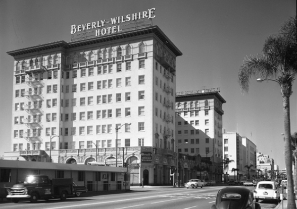 Beverly_wilshire_hotel_1959