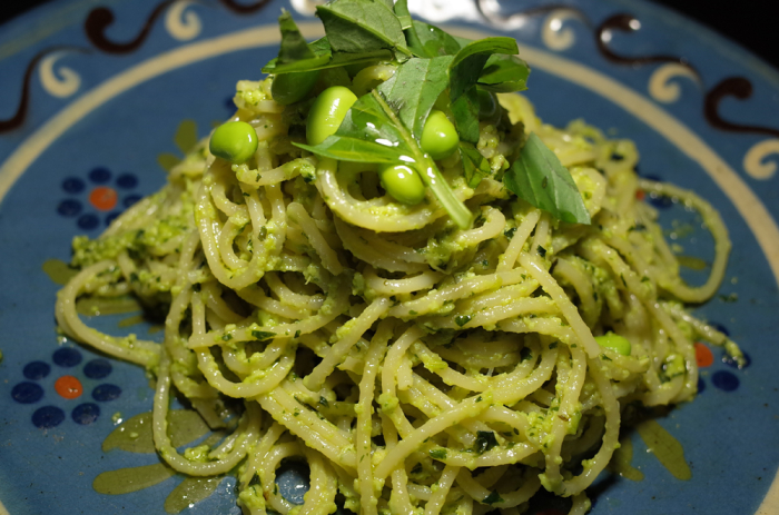 R0054415_Pasta al pesto genovese con edamame