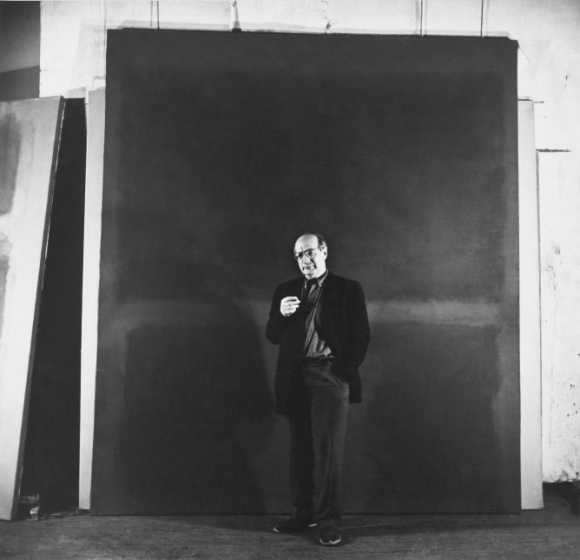 56-286473-rudy-burckhardt-1914-1999-mark-rothko-new-york-1960-gelatinezilverdruk-albright-knox-art-gallery-buffalo.